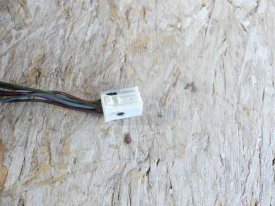 Mercedes White 8 Pole 6 Wire Connector A00154511733